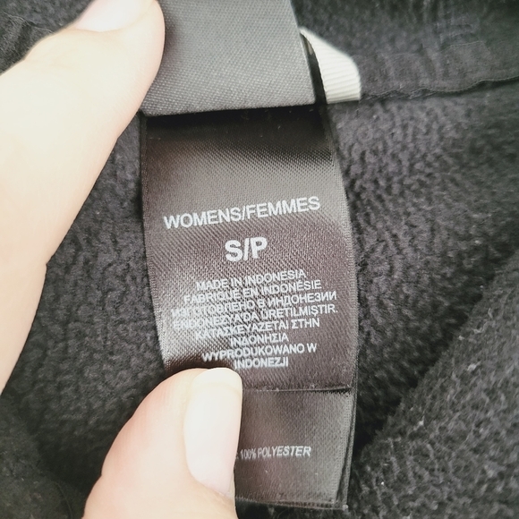 The North Face fleece sweater size small - Picture 6 of 6